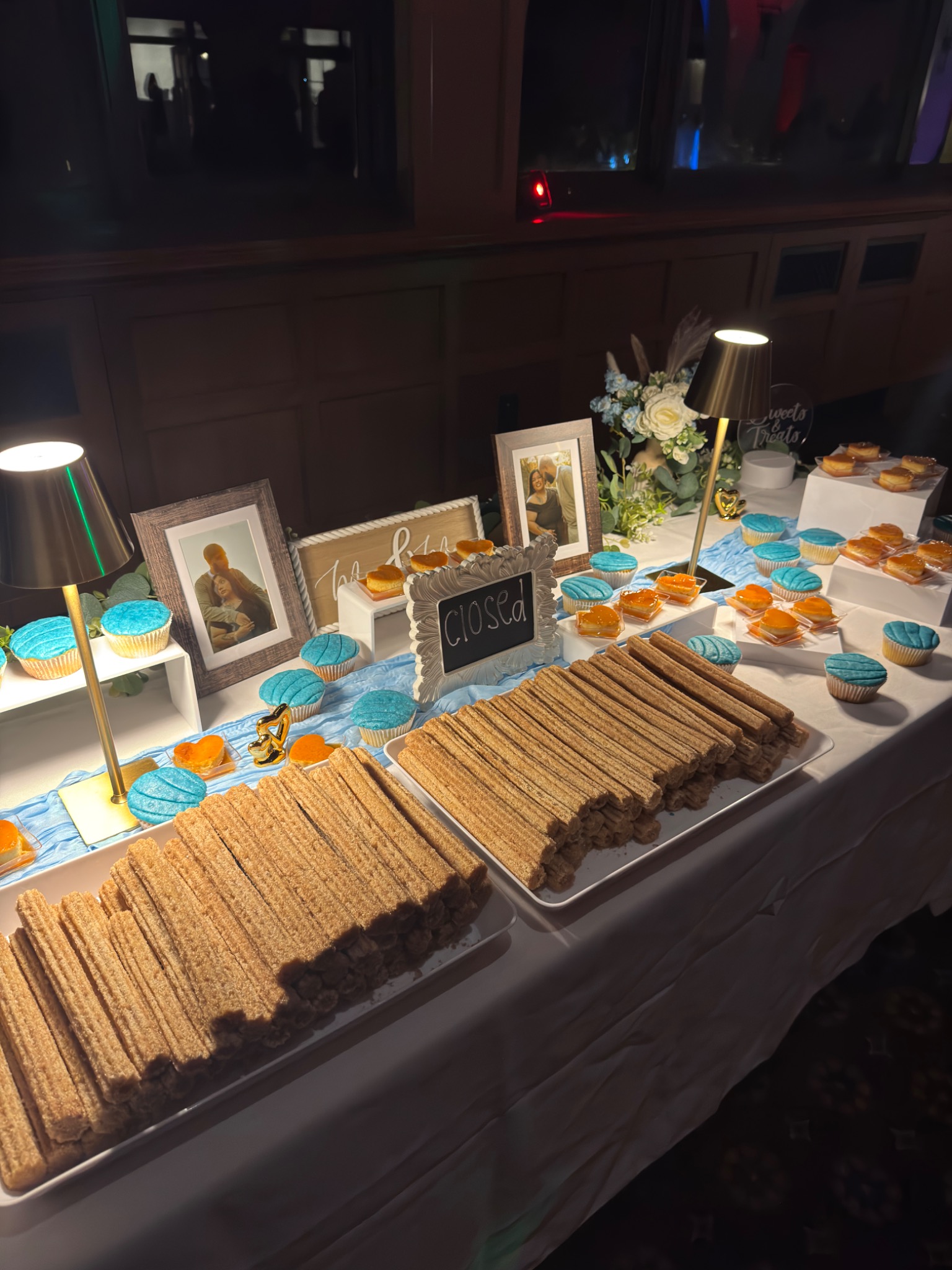 La Dulce Monarca dessert table styling